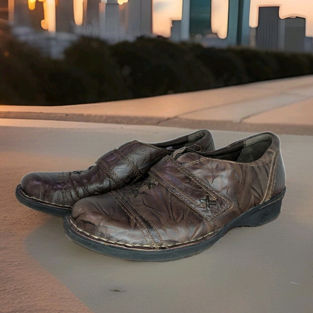 Clarks Bendables Womens Sz 7 Shoes Mottled Crinkled Brown Leather Strap Slip On